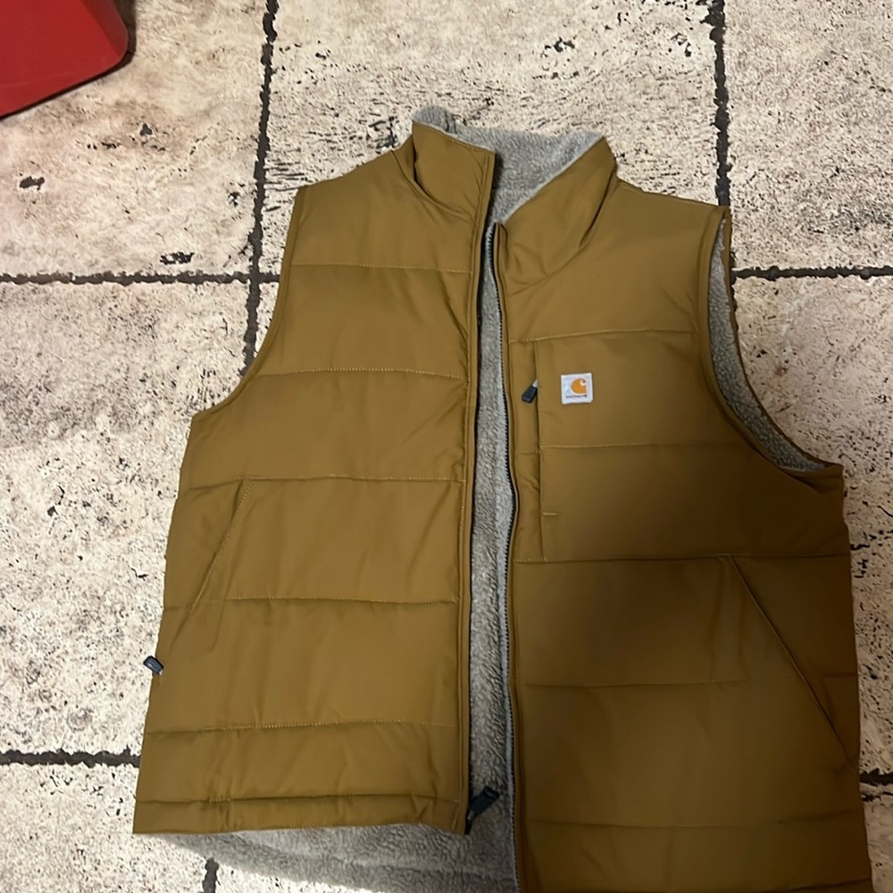 Carhartt women’s Montana puffer vest